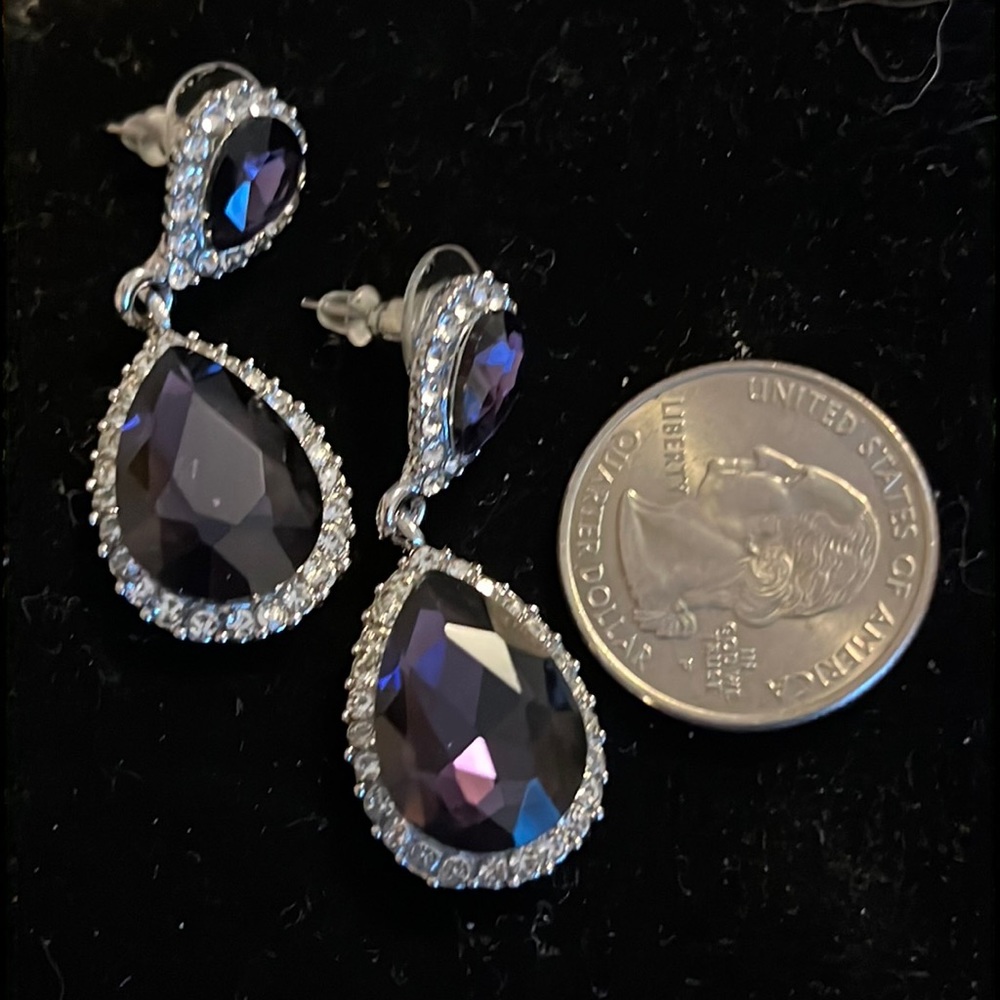 Teardrop earrings